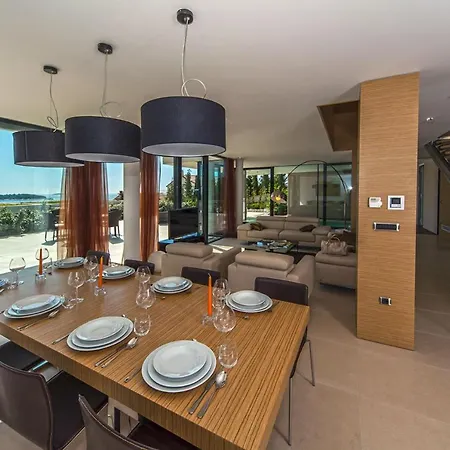 Villa Plaza Vii Primošten